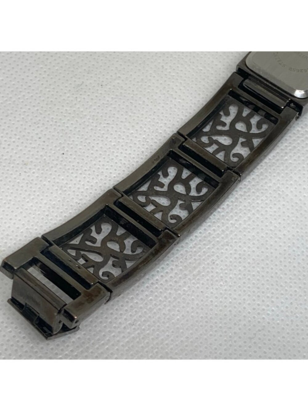 Women’s black tone watch quartz analog 20mm case black dial size 7” running - Picture 7 of 7
